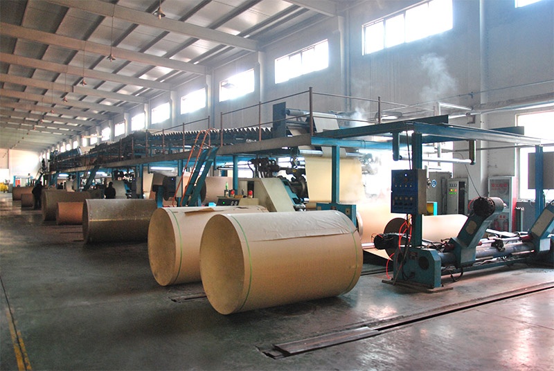 2000七層瓦楞生產(chǎn)線(xiàn)